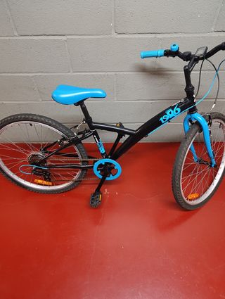 Bicicleta Btwin 1986 Negra y Azul