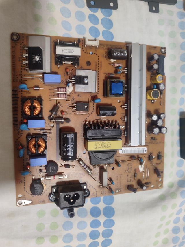 LG 42LB5700 - Piezas