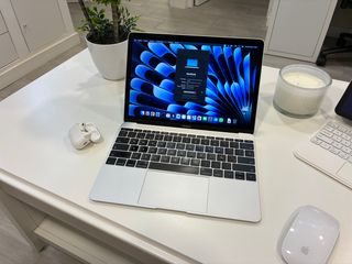 MacBook 12” (2017) Intel Core i5 500GB 8GB