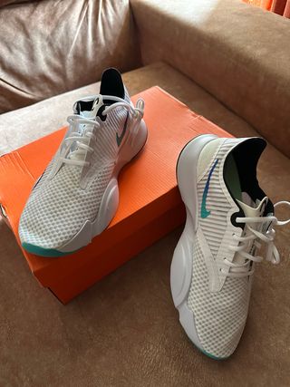Zapatillas Nike Superrep Go Blancas y Turquesa