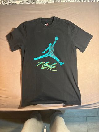 Camiseta Jordan Negra y Turquesa