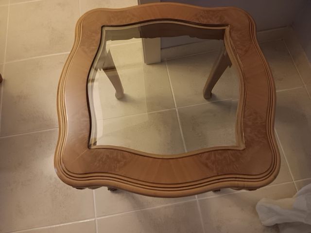 Mesa auxiliar estilo clásico francés