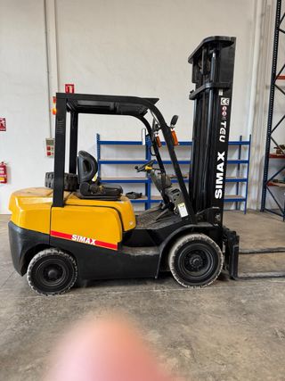 Carretilla elevadora Diesel 2500 kg