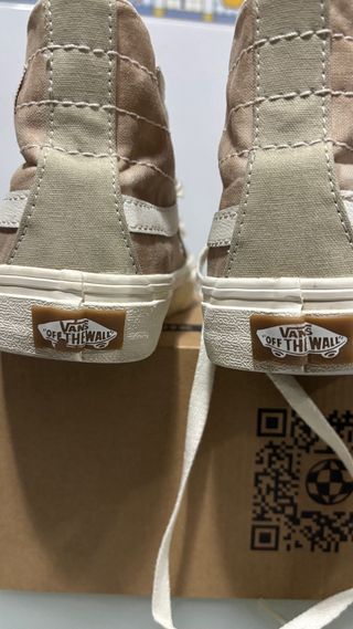 Zapatillas Vans Sk8-Hi Beige y Blancas
