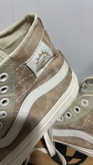 Zapatillas Vans Sk8-Hi Beige y Blancas