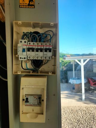 2 Cuadros Eléctrico ABB y Merlin Gerin