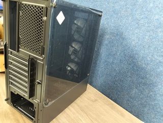 Caja Antec NX260 Mid-Tower ATX ARGB Vidrio
