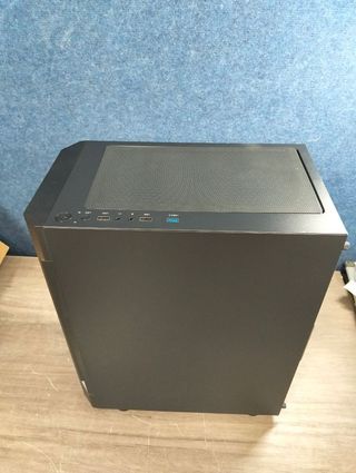 Caja Antec NX260 Mid-Tower ATX ARGB Vidrio