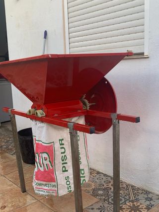 Prensa Uva y Trituradora
