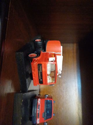 Lotto 4 Camioncini Renault d'epoca