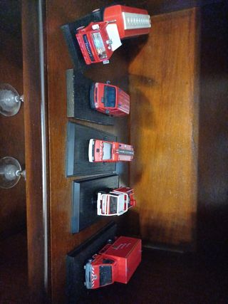 Lotto 4 Camioncini Renault d'epoca