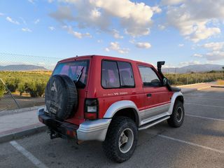 Mitsubishi Montero V6
