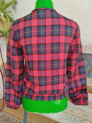 Chaqueta Zara TRF cuadros roja y azul