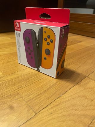 Mandos Nintendo Switch Morado y Naranja