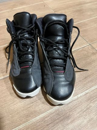Jordan Zapatillas Negras y Blancas