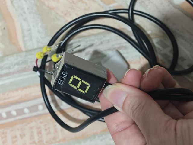 Indicador digital de mudanças para mota