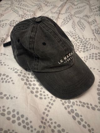 Gorra Pull&Bear gris