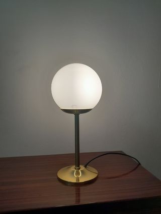 Lampada da tavolo design moderno oro e bianco