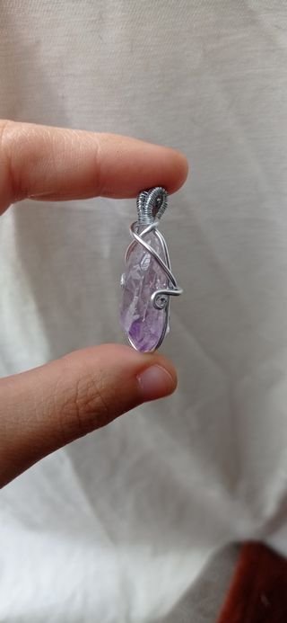 Colgante amatista natural / No incluye cadena