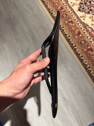 Fizik Arione 00 Carbon Sillin