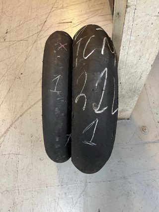 Neumáticos Pirelli SSP 300