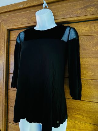Camiseta Salsa Negra Malla y Terciopelo