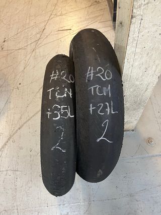 Neumáticos Pirelli SSP300