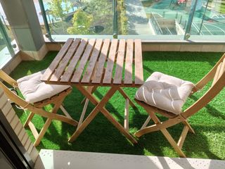 Mesa y Sillas Terraza Madera IKEA con cojines