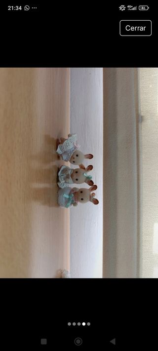 Figuras Familia Conejos Sylvanian 35 Aniversario