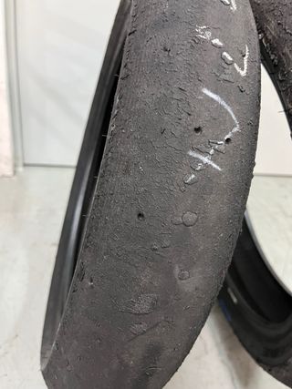 Neumáticos Pirelli SSP300
