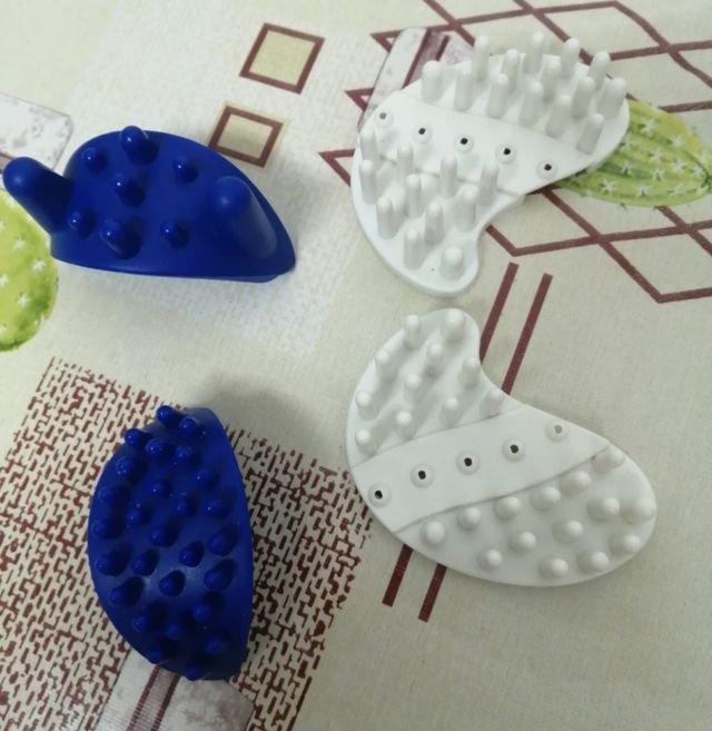 Masajeador de pies azul