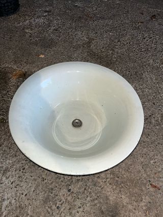 Palangana de porcelana antigua