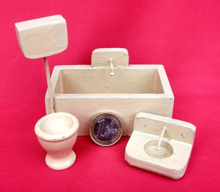 CASA DELLE BAMBOLE D'EPOCA, GIOCATTOLI, MOBILI, VESTITI