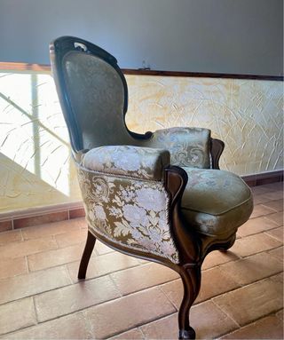Sofá y 2 sillones clásicos vintage