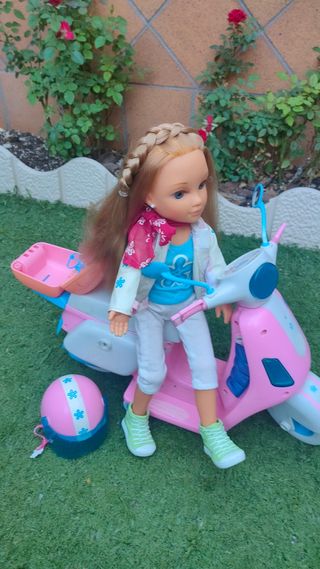 Nancy Muñeca con Moto Rosa