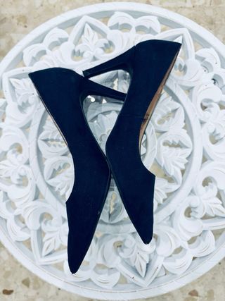 Zapatos de tacón Zara azul marino