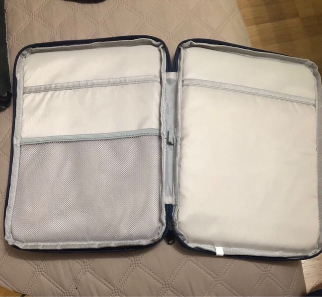 Funda para tableta/ordenador con cremallera