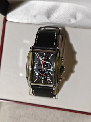 Reloj Negro y Plateado Viceroy nuevo de cuarzo