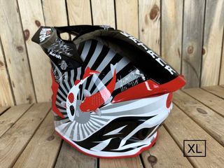 AIROH TWIST 2.0 XL SPECIAL KATANA RED GLOSS 