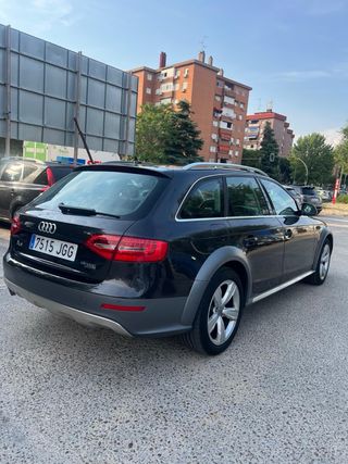 Audi A4 Allroad 2015