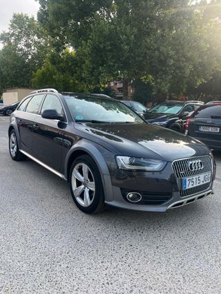 Audi A4 Allroad 2015