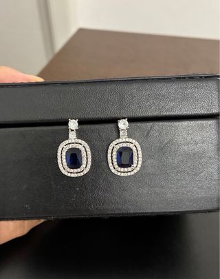 Pendientes de mujer con zafiro y diamantes