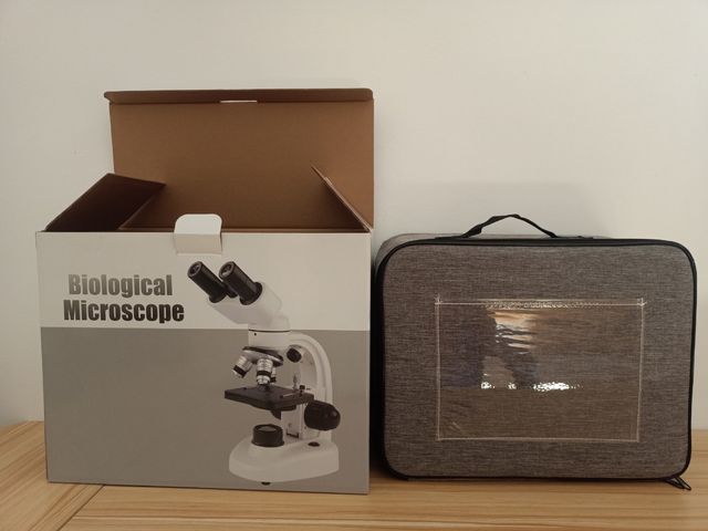 Nueva - Microscopio de laboratorio