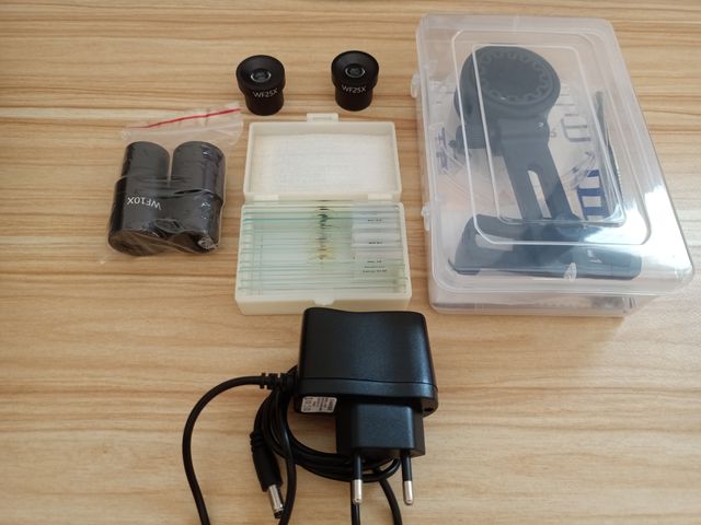 Nueva - Microscopio de laboratorio