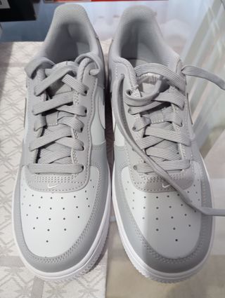 Nike Air Force 1 Mujer Gris/Blanco