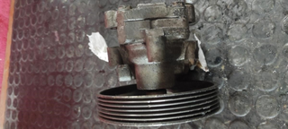 Bomba dirección 2S603A696 Ford Fiesta VI (2001-20