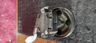 Bomba dirección 2S603A696 Ford Fiesta VI (2001-20