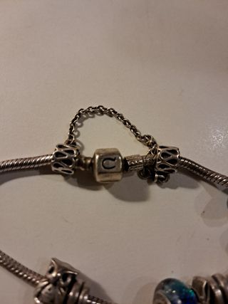 Pulsera chamilia similar a pandora genuina  Plata 