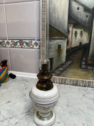 Lámpara de mesa de porcelana y metal