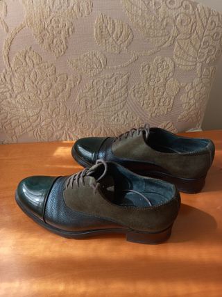 Zapatos mujer combinado el charol, piel y ante